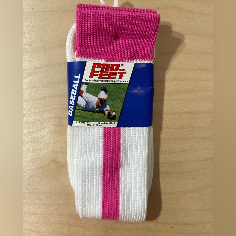 Pro Feet Pink and White Baseball Socks/Sock Size 7-9 Shoe Size 12.5-5 (PU)